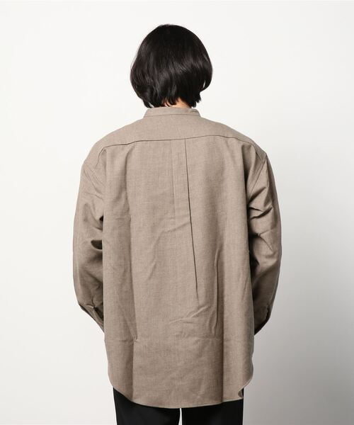 PORT BY ARK（ポートバイアーク）の「PORT BY ARK / ポートバイアーク：Long cuffs Band Collar Shirt：PO10-SH001[COR]（シャツ/ブラウス・メンズ・チャコール/グレー系その他・2/1）」の4枚目の写真