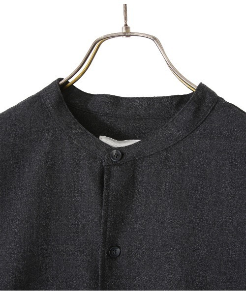 PORT BY ARK（ポートバイアーク）の「PORT BY ARK / ポートバイアーク：Long cuffs Band Collar Shirt：PO10-SH001[COR]（シャツ/ブラウス・メンズ・チャコール/グレー系その他・2/1）」の17枚目の写真