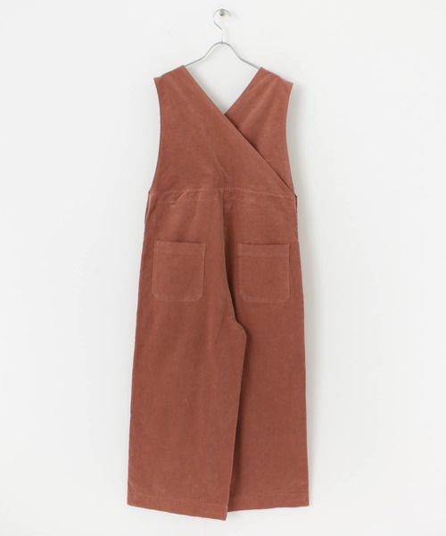 HEYUMM（ヘユム）の「コーデュロイオーバーオール（サロペット/オーバーオール・レディース・ブラック/ピンク/アイボリー・ONE）」の11枚目の写真