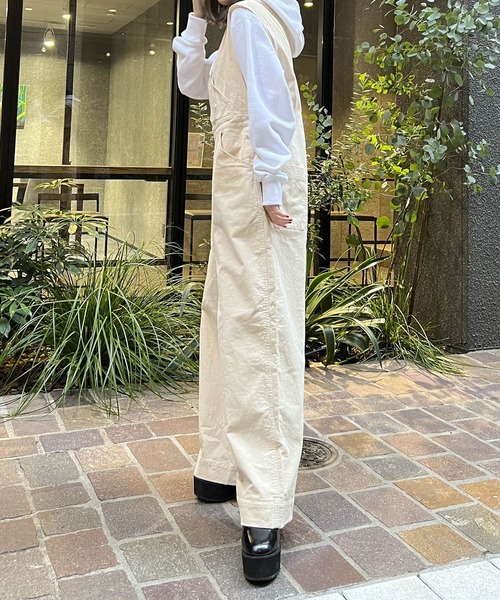 HEYUMM（ヘユム）の「コーデュロイオーバーオール（サロペット/オーバーオール・レディース・ブラック/ピンク/アイボリー・ONE）」の19枚目の写真