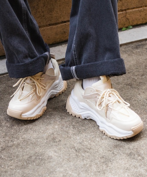 WEGO(ウィゴー)の「WEGO/デザインスニーカー(スニーカー・レディース・ホワイト/ブラック/ベージュ・LARGE/MEDIUM)」の14枚目の写真