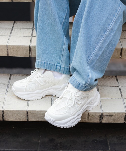 WEGO(ウィゴー)の「WEGO/デザインスニーカー(スニーカー・レディース・ホワイト/ブラック/ベージュ・LARGE/MEDIUM)」の8枚目の写真