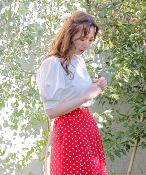 Areeam（アリーム）の「控えめな彼女に贈るパフスリーブトップス（Tシャツ/カットソー・レディース・ネイビー/ブラック/レッド/オフホワイト・FREE）」の21枚目の写真