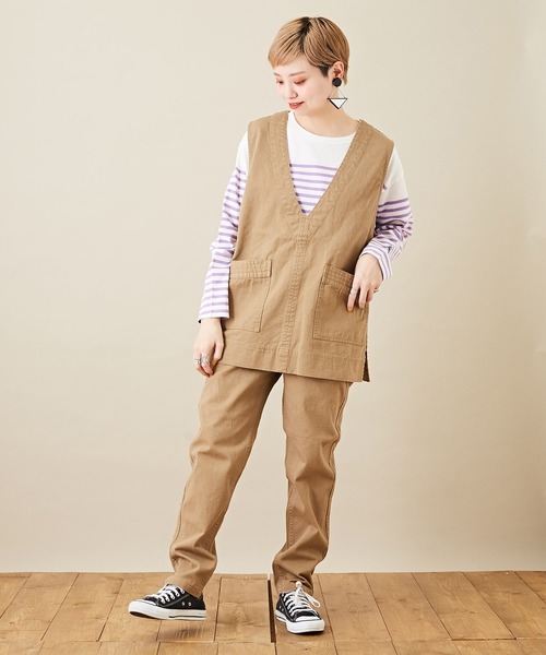 CUBE SUGAR(キューブシュガー)の「ツイル Vネック 無地 ベスト(ベスト・レディース・チャコールグレー/ベージュ/カーキ・M)」の9枚目の写真