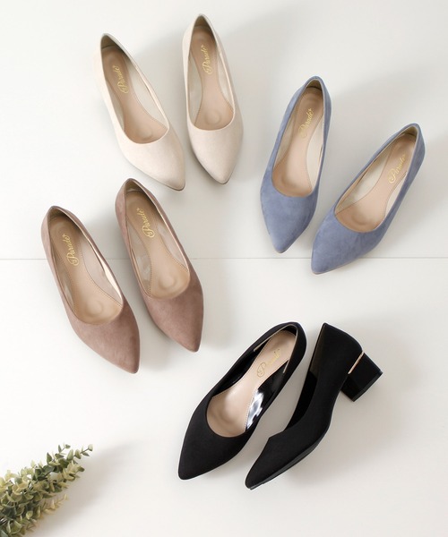 Parade（パレード）の「【極ふわっ】アーモンドトゥゴールドラインパンプス　21114【Parade】（パンプス・レディース・ブラック/ブルー/ライトベージュ/ダークベージュ/シルバー/ベージュ・22.5cm/23.5cm/24.5cm/25.5cm/23.0cm/24.0cm/25.0cm/22.0cm）」の22枚目の写真