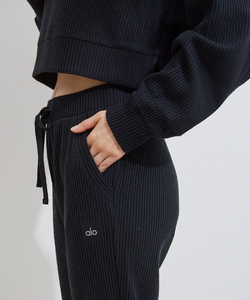 【ベストセラー】Alo Yoga ミューズ リブ スウェットパンツ NERGY(ナージー) / 【alo】MUSE SWEATPANT ミューズ スウェット
