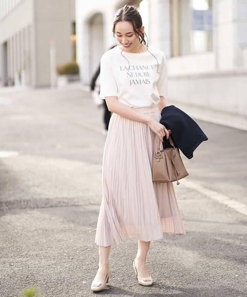 【洗濯機で洗える】ロゴプリントTシャツ
