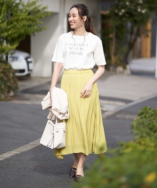 【洗濯機で洗える】ロゴプリントTシャツ