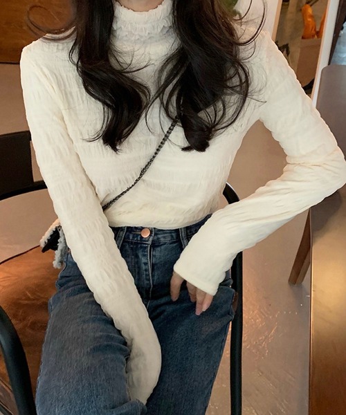 meJane(ミージェーン)の「シャーリングシアーハイネックトップス【ZOZOTOWN限定】(Tシャツ/カットソー・レディース・ブラック/オフホワイト・FREE)」の4枚目の写真