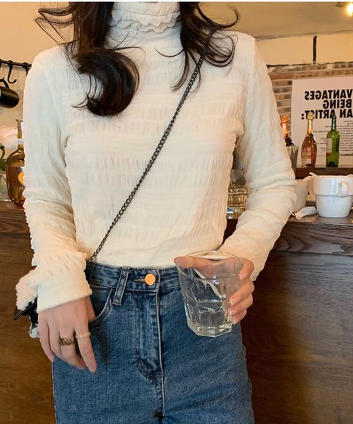 meJane(ミージェーン)の「シャーリングシアーハイネックトップス【ZOZOTOWN限定】(Tシャツ/カットソー・レディース・ブラック/オフホワイト・FREE)」の3枚目の写真