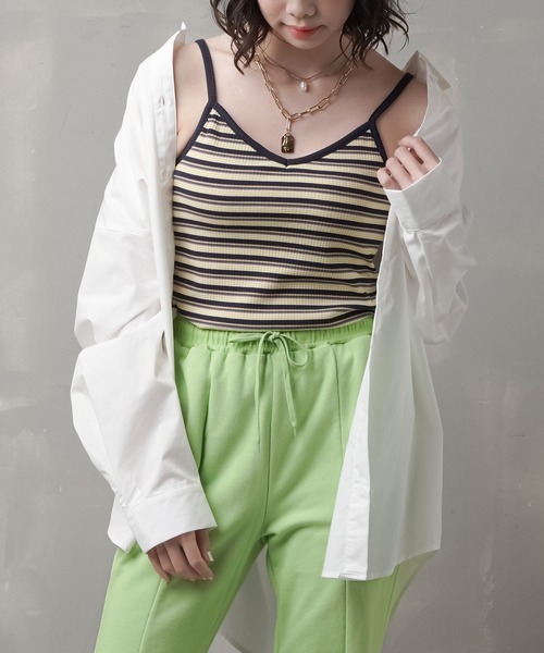 SPINNS（スピンズ）の「カップ付きマルチボーダー キャミソール