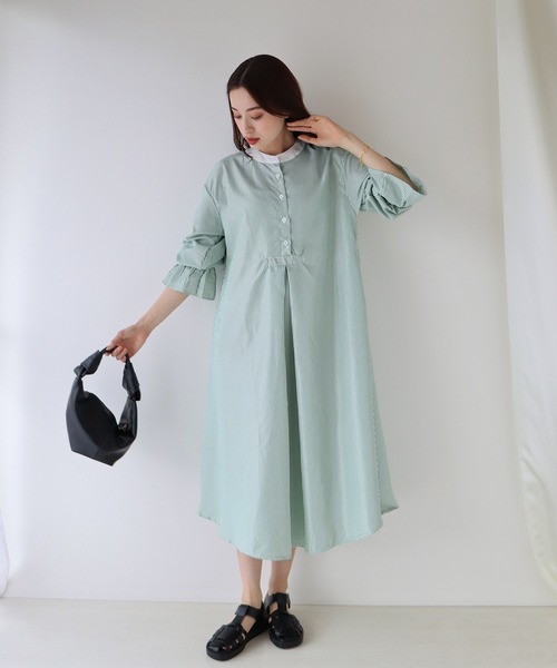 BLUEEAST（ブルーイースト）の「ボリュームスリーブストライプシャツワンピース（シャツワンピース・レディース・グリーン/ネイビー/サックスブルー/ピンク・MEDIUM）」の2枚目の写真