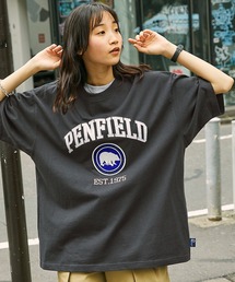PEN FIELD（ペンフィールド）の「PENFIELD/ペンフィールド 別注 カレッジアーチロゴワッペン/ツイル刺繍ビッグシルエット半袖 Tシャツ（Tシャツ/カットソー）」