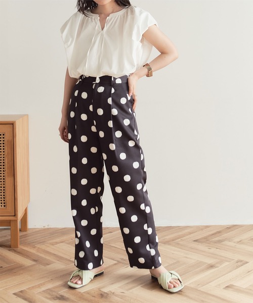 titivate（ティティベイト）の「編み込みフェイクレザーフラットサンダル（サンダル・レディース・ブラック/イエロー/アイボリー/モカ/グリーン系その他・LL/S/M/L）」の2枚目の写真