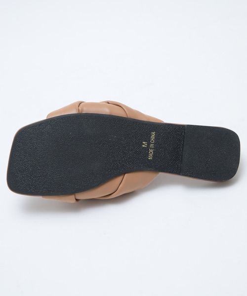 titivate（ティティベイト）の「編み込みフェイクレザーフラットサンダル（サンダル・レディース・ブラック/イエロー/アイボリー/モカ/グリーン系その他・LL/S/M/L）」の19枚目の写真