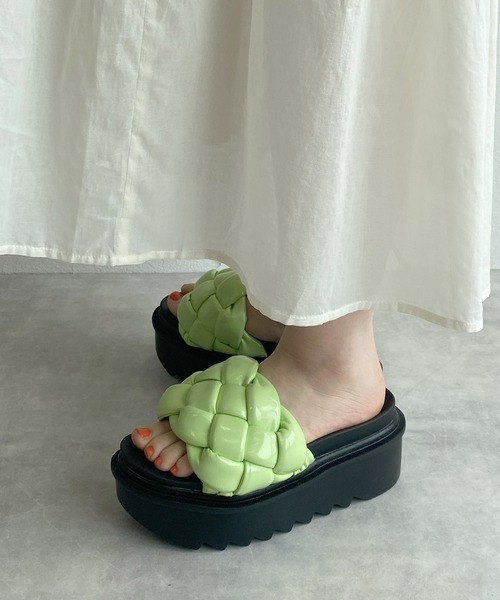 Alley by w closet（アリーバイダブルクローゼット）の「【Alley】厚底ぷっくりサンダル（サンダル・レディース・ブラック/オフホワイト/グリーン系その他・L/M）」の18枚目の写真