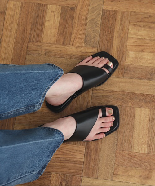 SENSE OF PLACE by URBAN RESEARCH（センスオブプレイスバイアーバンリサーチ）の「トウリングフラットサンダル（サンダル・レディース・ブラック/ライトベージュ/オフホワイト/ダークブラウン/グリーン/イエロー・SMALL/LARGE/MEDIUM）」の3枚目の写真