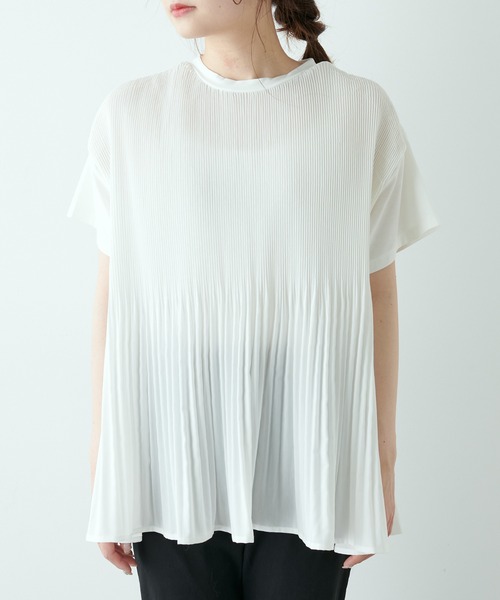 PUAL CE CIN(ピュアルセシン)の「【Du noir】ブラウス見えする ON/OFF使える名品プリーツTeeシャツ(Tシャツ/カットソー・レディース・ホワイト/ブラック/グレイッシュベージュ・FREE)」の13枚目の写真