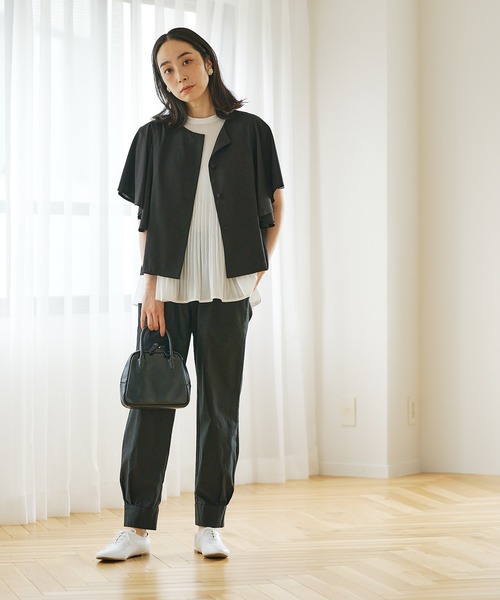 PUAL CE CIN(ピュアルセシン)の「【Du noir】ブラウス見えする ON/OFF使える名品プリーツTeeシャツ(Tシャツ/カットソー・レディース・ホワイト/ブラック/グレイッシュベージュ・FREE)」の8枚目の写真
