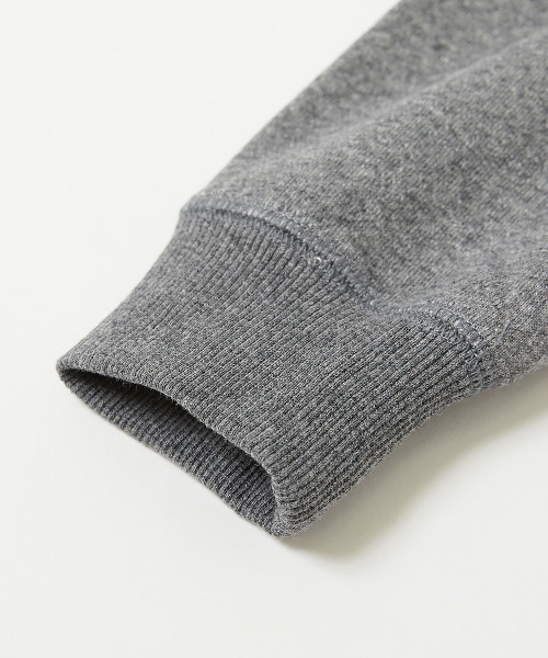 devirock（デビロック）の「無地 スウェットトレーナー（スウェット・キッズ・ライトカーキ/ピンクベージュ/ブルーグレー/ブラック/パープル系その他2/レッド系その他/グレー/パープル系その他/ヘザーチャコール/ダークグリーン/ブラウン系その他/アイボリー/パープル系5/オレンジ系5・120cm/90cm/130cm/140cm/160cm/150cm/110cm/80ｃｍ/100cm）」の19枚目の写真