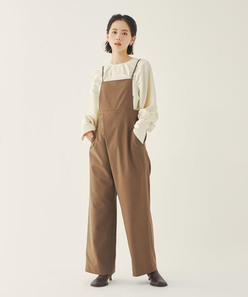 EMMEL REFINES（エメルリファインズ）の「＜EMMEL REFINES（エメル リファインズ）＞EM ラウンドギャザー ブラウス（シャツ/ブラウス・レディース・ブラック/ライトブルー/オフホワイト・FREE）」の5枚目の写真