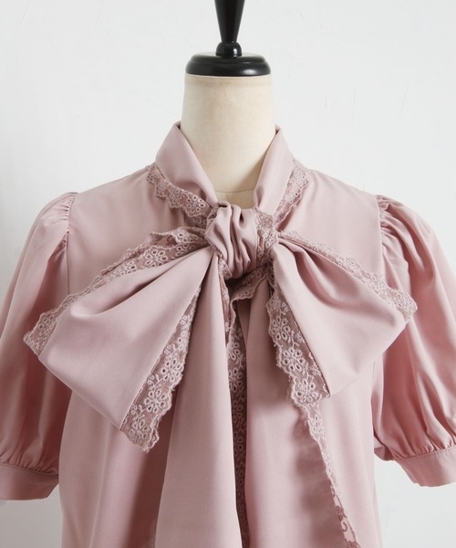 tocco closet（トッコ　クローゼット）の「【ZOZO限定】レースボウタイリボンブラウス（シャツ/ブラウス・レディース・オフホワイト/ベージュ/グレー系その他/ピンク系その他・M）」の8枚目の写真