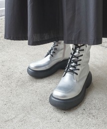 値下新品　ダニエラアンドジェマ　フラットレースアップシューズ　シルバー　22.5 Daniella & GEMMA｜ダニエラアンドジェマのシューズ（シルバー