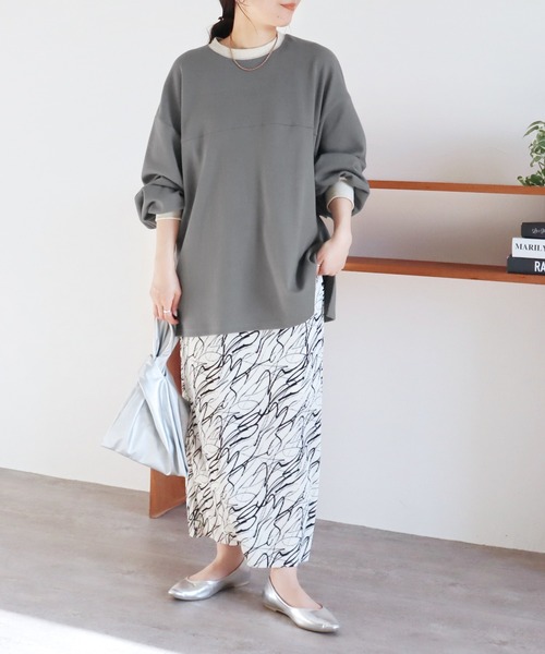 reca（レカ）の「ビッグシルエットバイカラーリブスウェット（スウェット・レディース・ブラック/オートミール/グレイッシュベージュ/ダークグリーン/ミント/ベージュ系その他/ベージュ系その他2/ブラック系その他/グレー・FREE）」の18枚目の写真