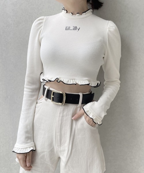 lilLilly（リルリリー）の「【再入荷】ショートリブトップス（ニット/セーター・レディース・ホワイト/ブラック/ベージュ/ピンク・FREE）」の2枚目の写真