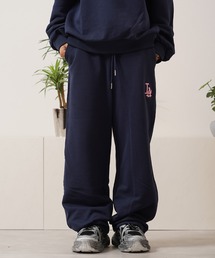 STAY GOLD(XeCS[h)́ySTAYGOLDz LAShJ XEFbgpcyZbgAbv\z/ LA Logo Embroidered Sweatpants(XEFbgpc)