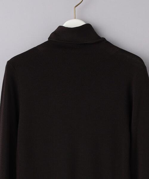 W18Gフィットリブタートルネックニット