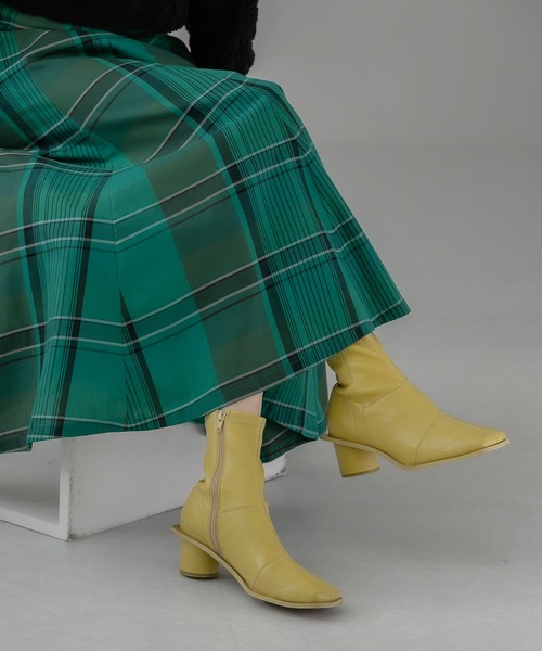 KBF（ケイビーエフ）の「パッチワークストレッチブーツ（ブーツ・レディース・ブラック/オフホワイト/マスタード・36/38/37）」の3枚目の写真