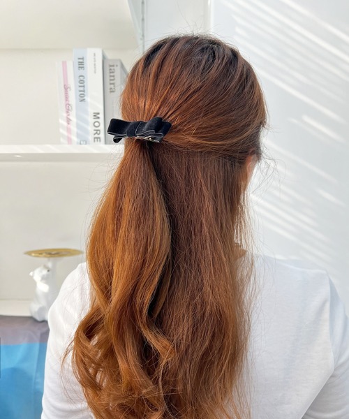 CEMONEMO（セモネモ）の「ベロア ダブルリボン クリップ（バレッタ/ヘアクリップ・レディース・ブラック/アイボリー/ワイン・FREE）」の7枚目の写真