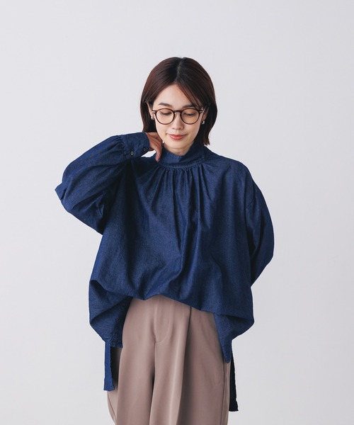 hunch（ハンチ）の「リボンタイ付クラシカルハイネックブラウス l 上品 きれいめ 無地 ボリューム袖 オケージョン 入学式 卒業式（シャツ/ブラウス・レディース・ネイビー・FREE）」の2枚目の写真