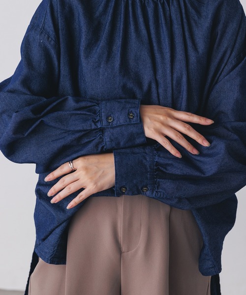 hunch（ハンチ）の「リボンタイ付クラシカルハイネックブラウス l 上品 きれいめ 無地 ボリューム袖 オケージョン 入学式 卒業式（シャツ/ブラウス・レディース・ネイビー・FREE）」の7枚目の写真