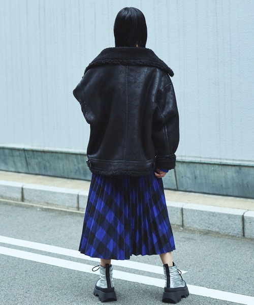 Narcissus（ナルシス）の「【MIDVEIN】ボアムートンコート（ムートンコート・レディース・ブラック・FREE）」の5枚目の写真