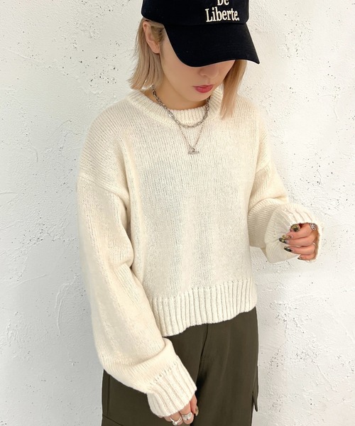 apres jour mignon(アプレジュールミニョン)の「ショートニットプルオーバー【ZOZOTOWN限定アイテム】(ニット/セーター・レディース・オレンジ/ブルー/ベージュ/アイボリー/ブラック・X-LARGE/フリー)」の6枚目の写真