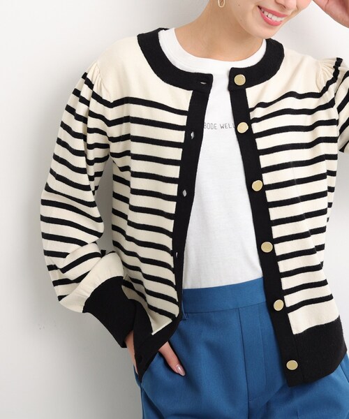 DRESKIP(ドレスキップ)の「◆ゴールド釦クルーネックカーディガン(カーディガン/ボレロ・レディース・イエロー/ブラック系2/ブルー/ブラック・02/03/04)」の2枚目の写真