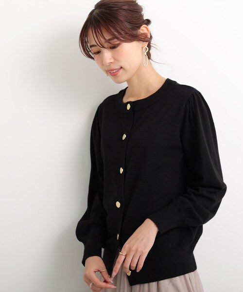 DRESKIP(ドレスキップ)の「◆ゴールド釦クルーネックカーディガン(カーディガン/ボレロ・レディース・イエロー/ブラック系2/ブルー/ブラック・02/03/04)」の5枚目の写真