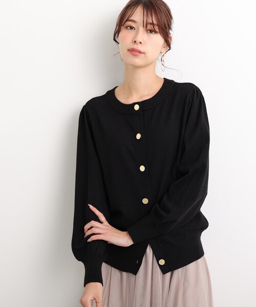 DRESKIP(ドレスキップ)の「◆ゴールド釦クルーネックカーディガン(カーディガン/ボレロ・レディース・イエロー/ブラック系2/ブルー/ブラック・02/03/04)」の12枚目の写真