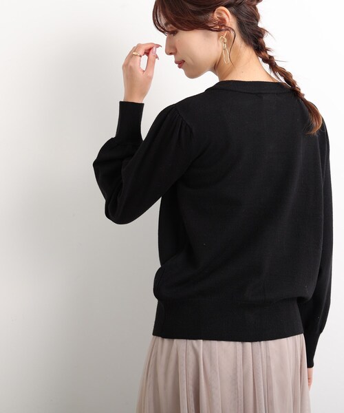 DRESKIP(ドレスキップ)の「◆ゴールド釦クルーネックカーディガン(カーディガン/ボレロ・レディース・イエロー/ブラック系2/ブルー/ブラック・02/03/04)」の13枚目の写真