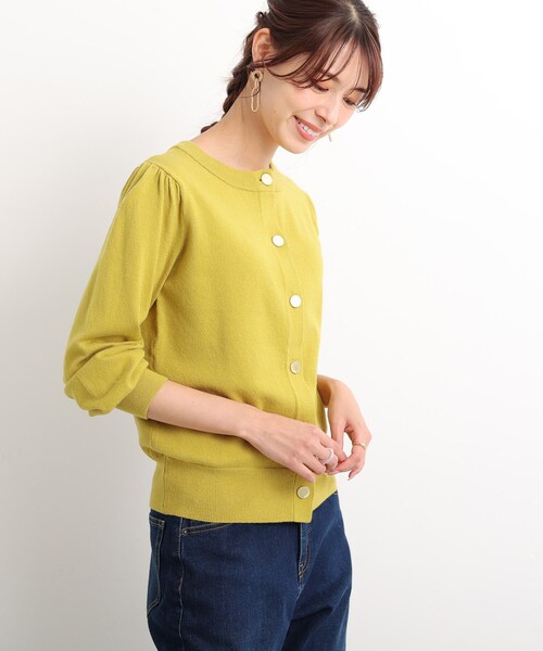 DRESKIP(ドレスキップ)の「◆ゴールド釦クルーネックカーディガン(カーディガン/ボレロ・レディース・イエロー/ブラック系2/ブルー/ブラック・02/03/04)」の19枚目の写真