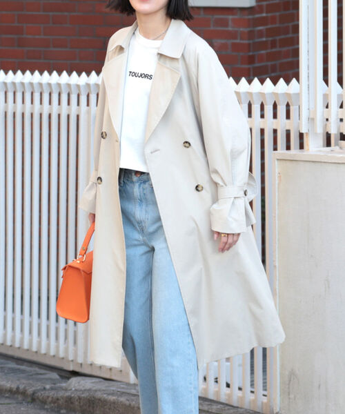 NOLLEY’S Sophi（ノーリーズソフィ）の「LIMONTAタフタトレンチコート（トレンチコート・レディース・ベージュ/ネイビー・36/38）」の2枚目の写真