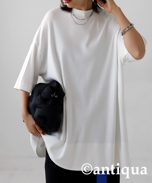 antiqua(アンティカ)の「ベーシックスムース生地Tシャツ(Tシャツ/カットソー・レディース・ブラック/ホワイト/グレイッシュベージュ・FREE)」の4枚目の写真