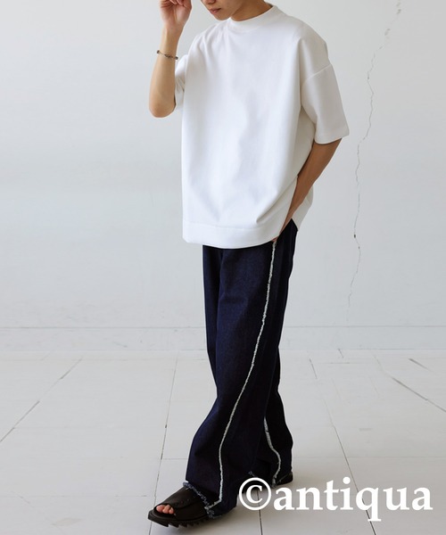 antiqua(アンティカ)の「ベーシックスムース生地Tシャツ(Tシャツ/カットソー・レディース・ブラック/ホワイト/グレイッシュベージュ・FREE)」の11枚目の写真