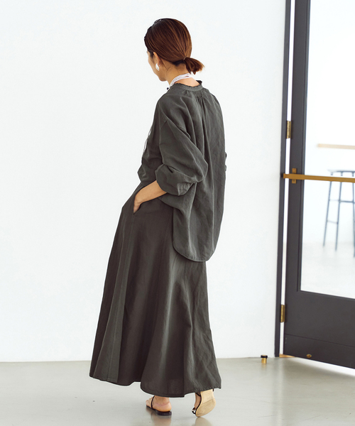 美品 IENA コットンラミー ギャザーブラウス ネイビー 2023年 美品 IENA コットンラミー ギャザーブラウス ネイビー 2023年