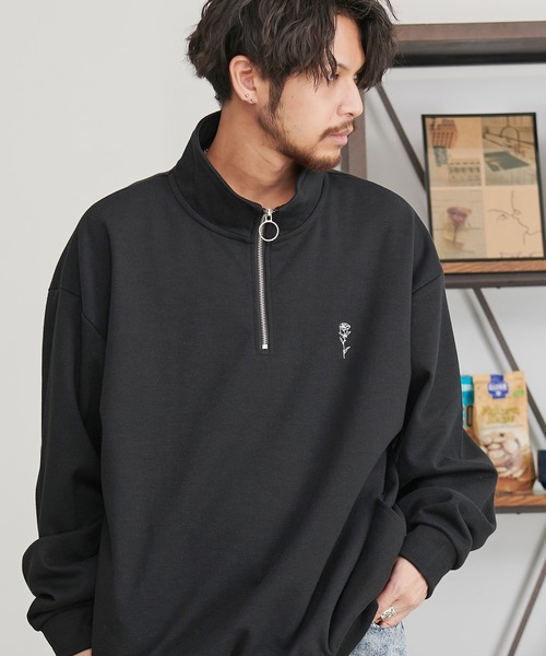 CavariA（キャバリア）の「『CavariA/キャバリア』ワンポイント刺繍スタンドハーフジップ（Tシャツ/カットソー・メンズ・チャコール/ホワイト/グリーン/ブラック・L/M）」の3枚目の写真