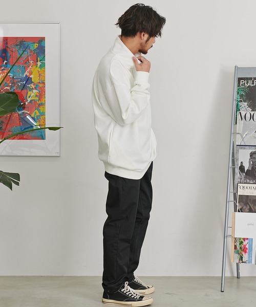 CavariA（キャバリア）の「『CavariA/キャバリア』ワンポイント刺繍スタンドハーフジップ（Tシャツ/カットソー・メンズ・チャコール/ホワイト/グリーン/ブラック・L/M）」の7枚目の写真