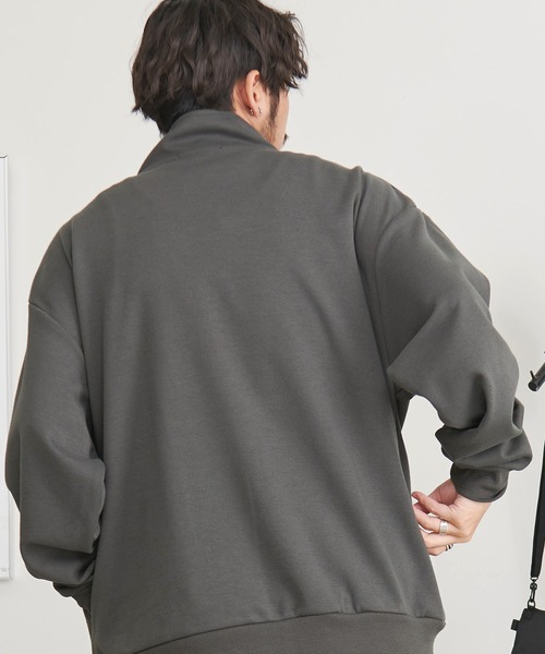 CavariA（キャバリア）の「『CavariA/キャバリア』ワンポイント刺繍スタンドハーフジップ（Tシャツ/カットソー・メンズ・チャコール/ホワイト/グリーン/ブラック・L/M）」の15枚目の写真