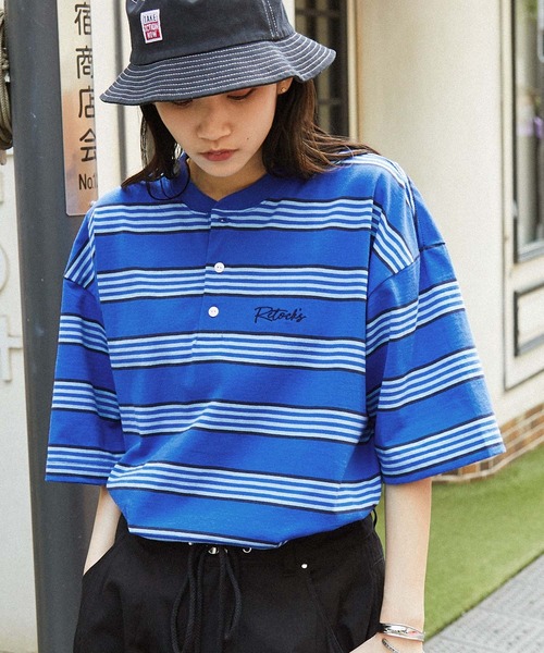 MONO-MART(モノマート)の「【retock's】ロゴ刺繍 マルチボーダー ビッグシルエットヘンリーネック半袖Tシャツ(Tシャツ/カットソー・レディース・ブルー/グリーン/ブラウン/オフホワイト/ブラック/杢グレー・M/L)」の6枚目の写真